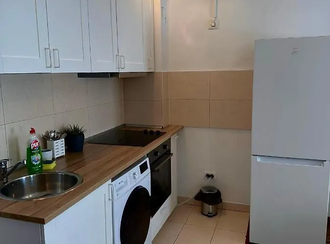 Apartmán Cozy With Self Check-in Near Promenada Mall And Verdi Park
