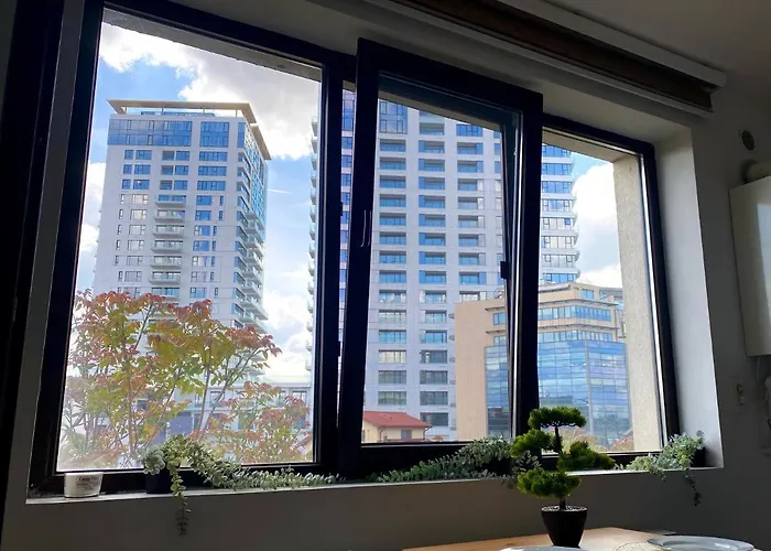 Cozy With Self Check-in Near Promenada Mall And Verdi Park