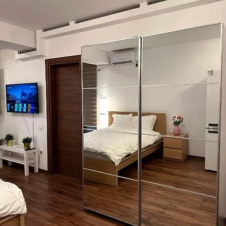 Appartamento Cozy With Self Check-in Near Promenada Mall And Verdi Park *