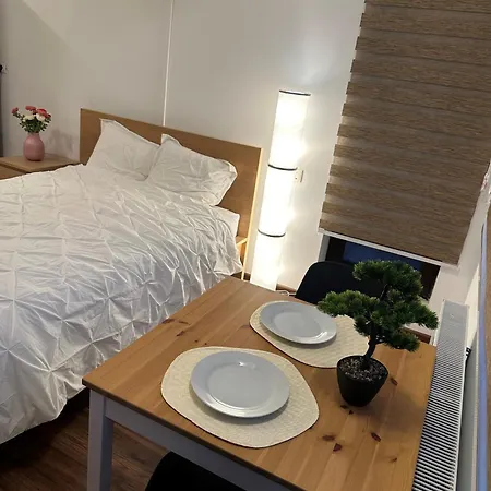 Cozy With Self Check-in Near Promenada Mall And Verdi Park