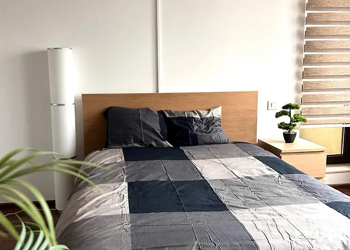 Cozy With Self Check-in Near Promenada Mall And Verdi Park Апартаменти Бухарест