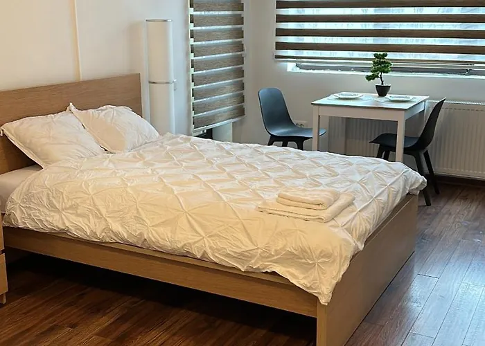 Cozy With Self Check-in Near Promenada Mall And Verdi Park