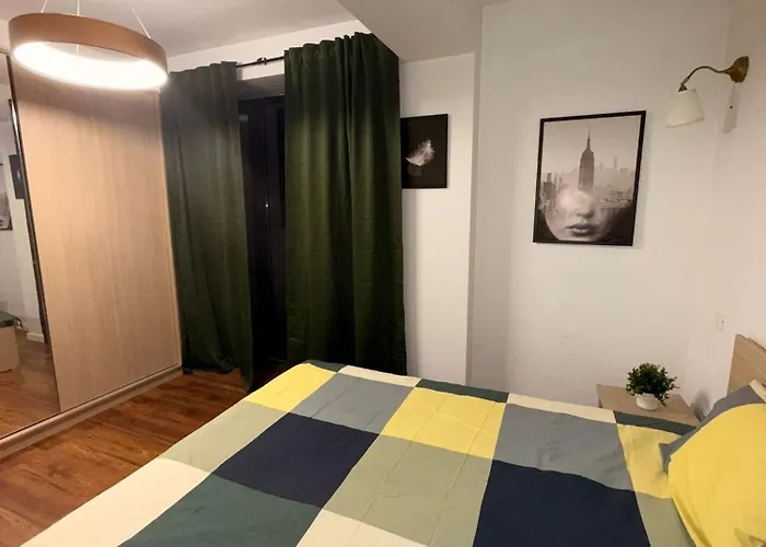 Апартаменты Cozy With Self Check-in Near Promenada Mall And Verdi Park Бухарест