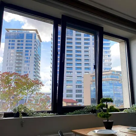 Cozy With Self Check-in Near Promenada Mall And Verdi Park